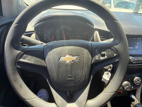 Used 2017 Chevrolet Trax LS AWD/4WD image 9