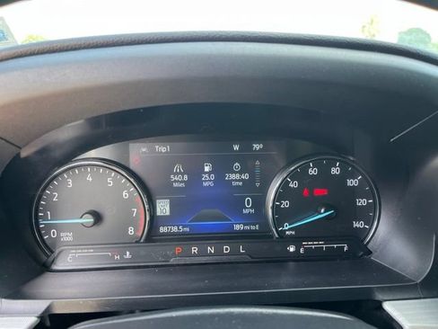 Used 2022 Ford Explorer XLT w/ Equipment Group 202A RWD image 20