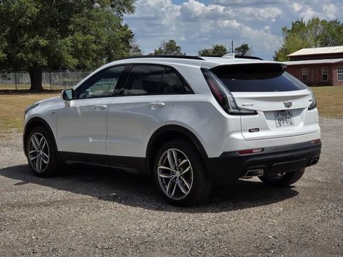 Used 2022 Cadillac XT4 Sport w/ Driver Awareness Package FWD image 5