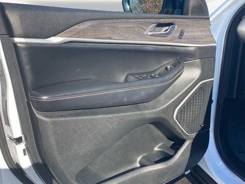 Used 2021 Jeep Grand Cherokee L Limited image 22