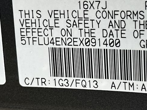 Used 2014 Toyota Tacoma 4x4 Double Cab w/ SR5 Package image 31