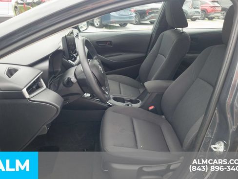 Used 2024 Toyota Corolla LE FWD image 6