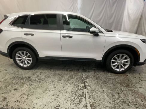 Certified 2025 Honda CR-V EX image 4