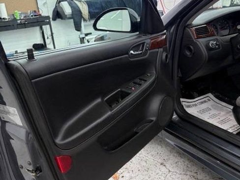 Used 2011 Chevrolet Impala LS image 12