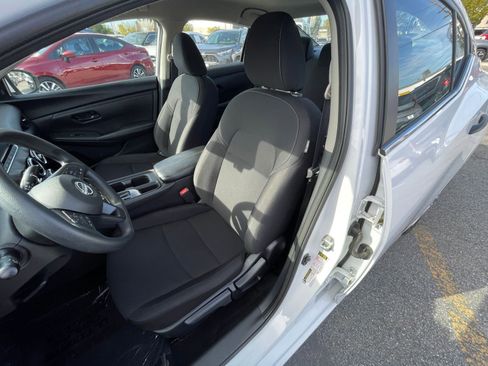Used 2025 Nissan Sentra S image 36