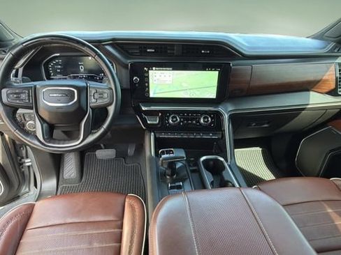 Used 2024 GMC Sierra 1500 Denali Ultimate AWD/4WD image 16