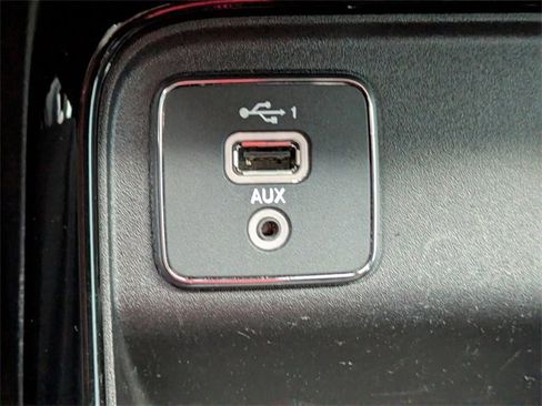 Used 2021 Jeep Compass Latitude w/ Sun and Sound Group image 23