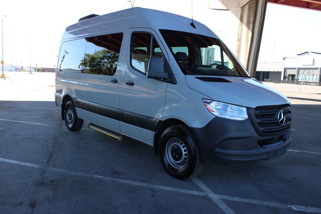 Used 2022 Mercedes-Benz Sprinter 2500 image 4