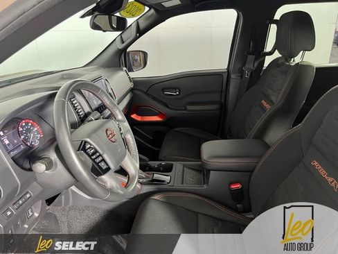 Used 2023 Nissan Frontier PRO-4X w/ Pro Convenience Package AWD/4WD image 10