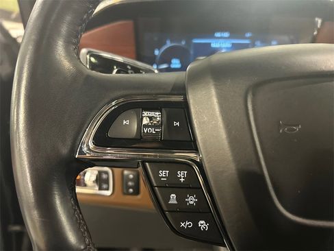 Certified 2022 Lincoln Navigator Reserve image 12