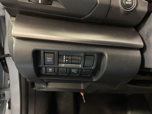 Used 2018 Subaru Crosstrek 2.0i Limited AWD/4WD image 26