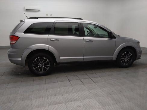 Used 2018 Dodge Journey SE w/ Blacktop Package FWD image 10
