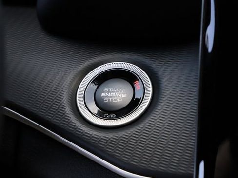 New 2025 Jeep Grand Cherokee Altitude AWD/4WD image 31