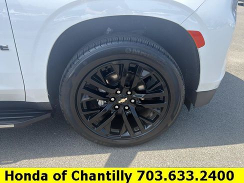 Used 2023 Chevrolet Tahoe Premier AWD/4WD image 34