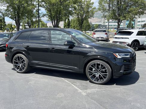 Used 2023 Audi Q7 3.0T Prestige w/ Prestige Package AWD/4WD image 5