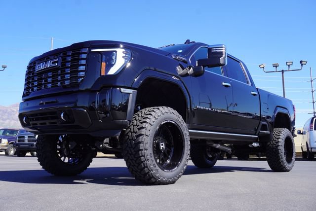 Used 2026 GMC Sierra 3500 Denali Ultimate AWD/4WD image 8