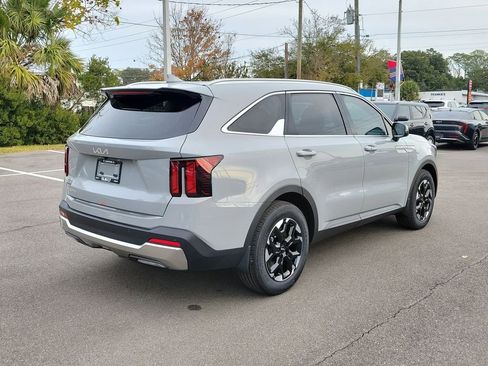 New 2026 Kia Sorento S image 6