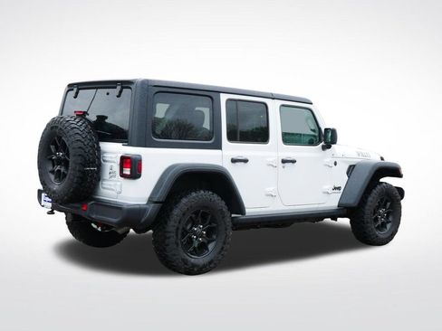 Used 2025 Jeep Wrangler Unlimited Sport AWD/4WD image 3