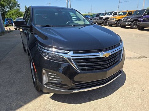 Used 2024 Chevrolet Equinox LT w/ Driver Convenience Package AWD/4WD image 17