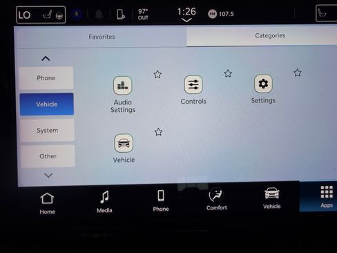 Used 2024 Chrysler Pacifica Touring-L FWD image 33