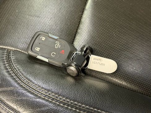 Certified 2020 Chevrolet Silverado 1500 LTZ image 42