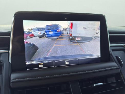 Used 2021 Chevrolet Suburban LT w/ Rear Media and Nav Package image 19