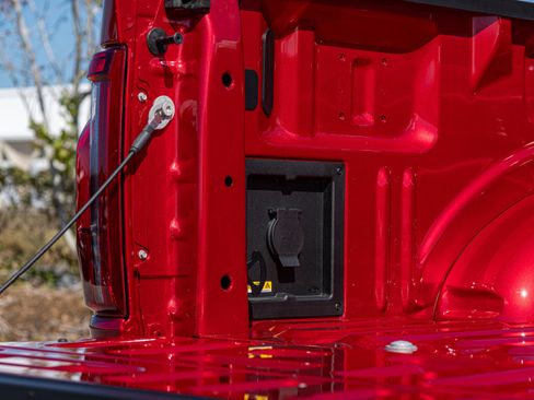 New 2025 Ford F150 Lariat w/ Equipment Group 501A Mid image 23