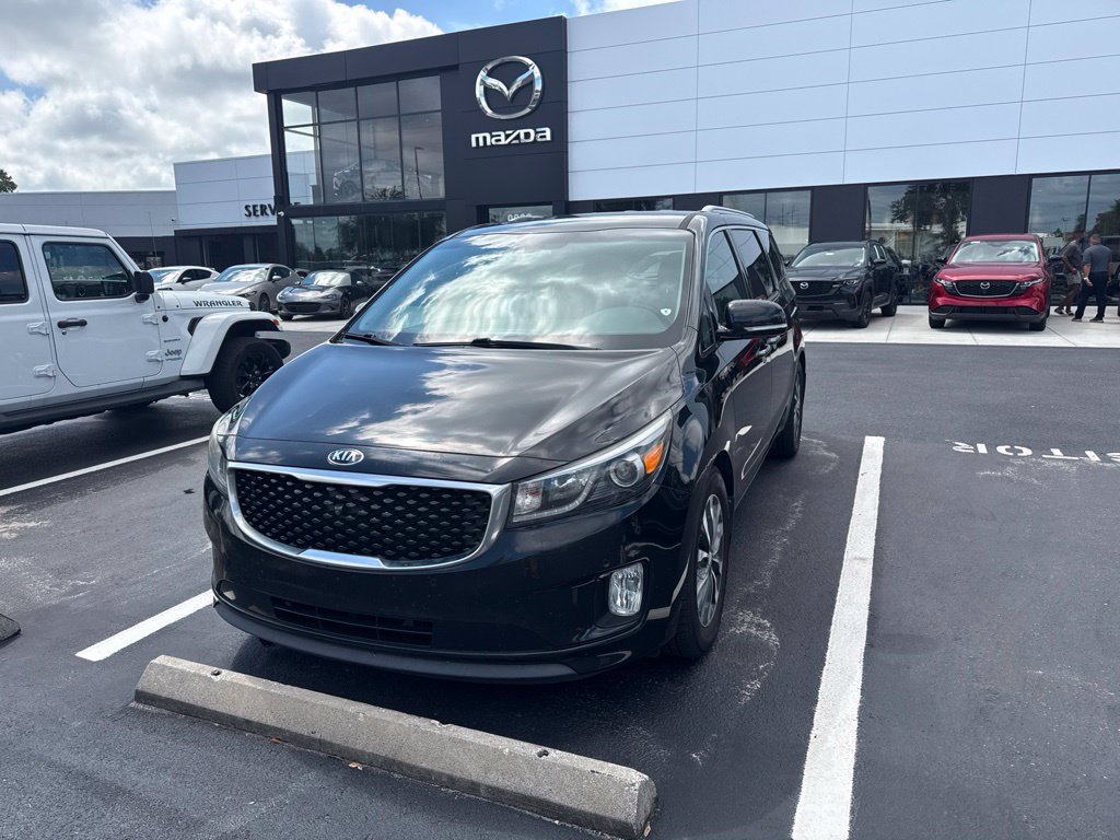 Used 2016 Kia Sedona SX FWD image 2