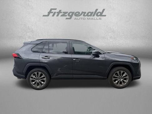 Used 2019 Toyota RAV4 Limited w/ Advanced Technology Package AWD/4WD image 8