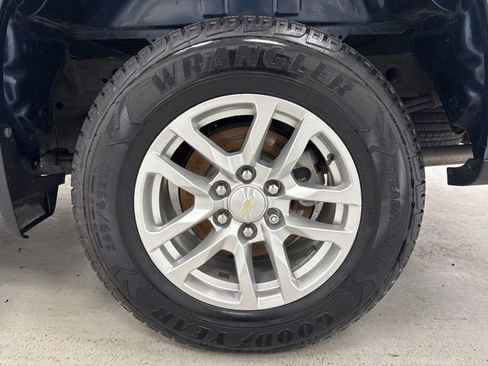 Used 2019 Chevrolet Silverado 1500 LT w/ All-Star Edition AWD/4WD image 38