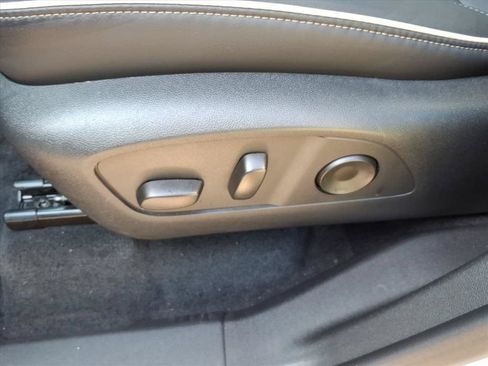 Used 2026 Buick Enclave Preferred FWD image 25