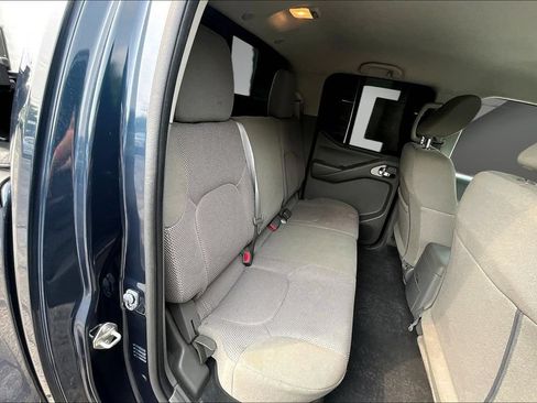 Used 2019 Nissan Frontier SV AWD/4WD image 26