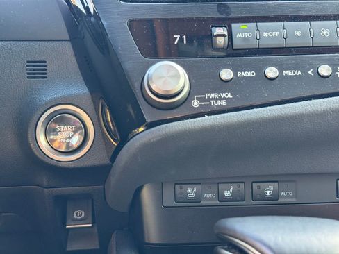 Certified 2024 Lexus ES 350 w/ Premium Package image 32