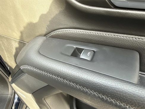 Used 2024 GMC Yukon Denali w/ Max Trailering Package image 28