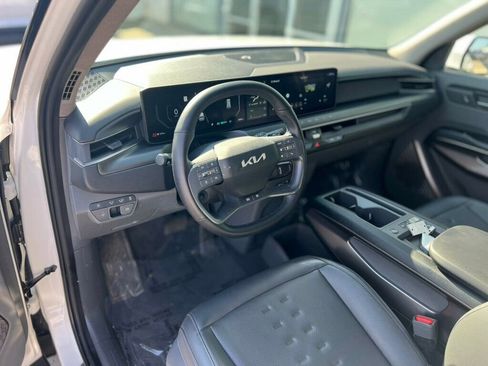 Used 2024 Kia EV9 Wind image 20