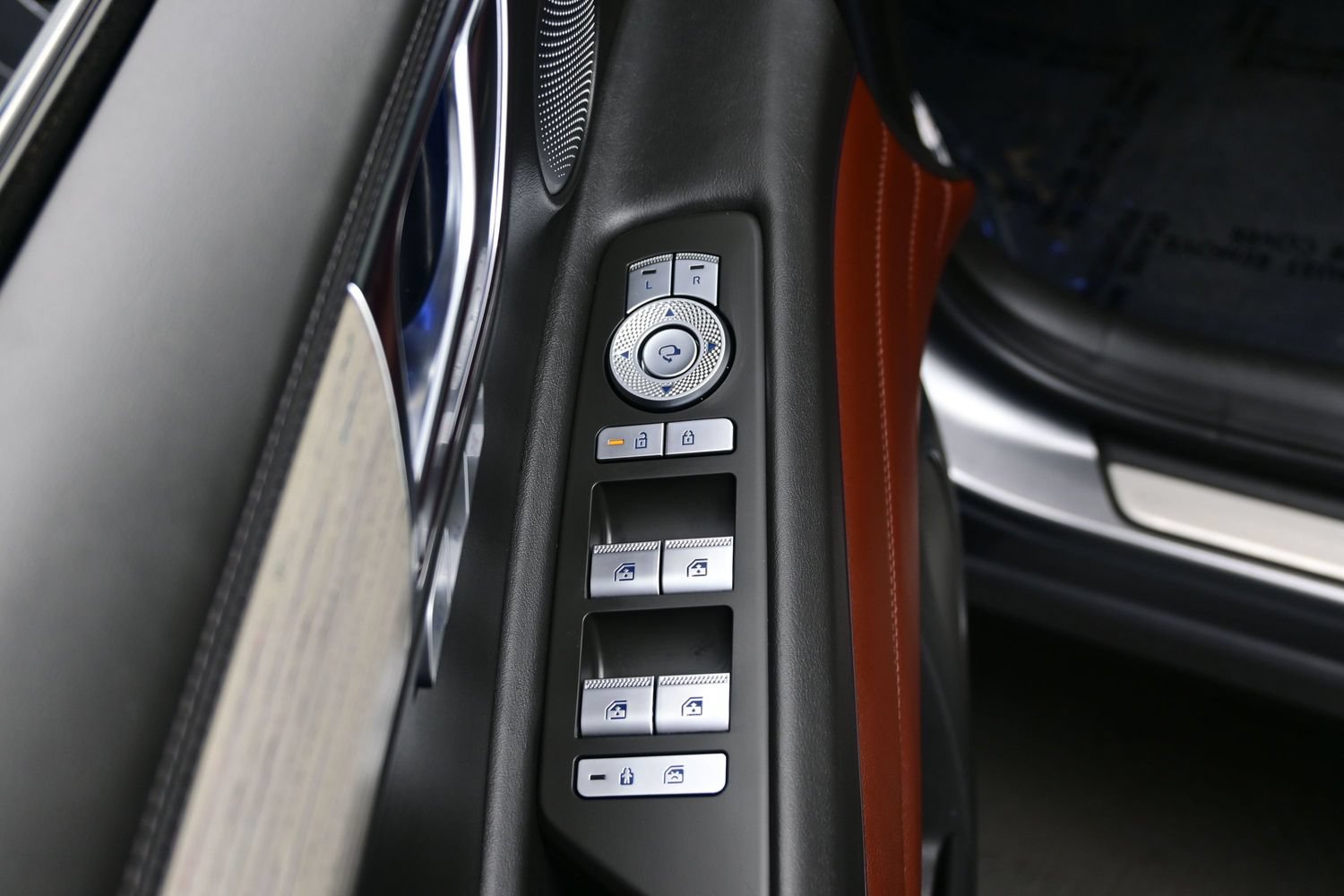 Used 2025 Genesis GV80 3.5T Prestige AWD/4WD image 10
