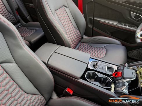 Used 2024 Lamborghini Urus S image 42