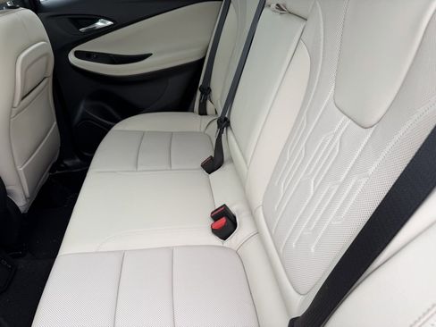 Used 2025 Buick Encore GX Avenir w/ Avenir Technology Package image 22