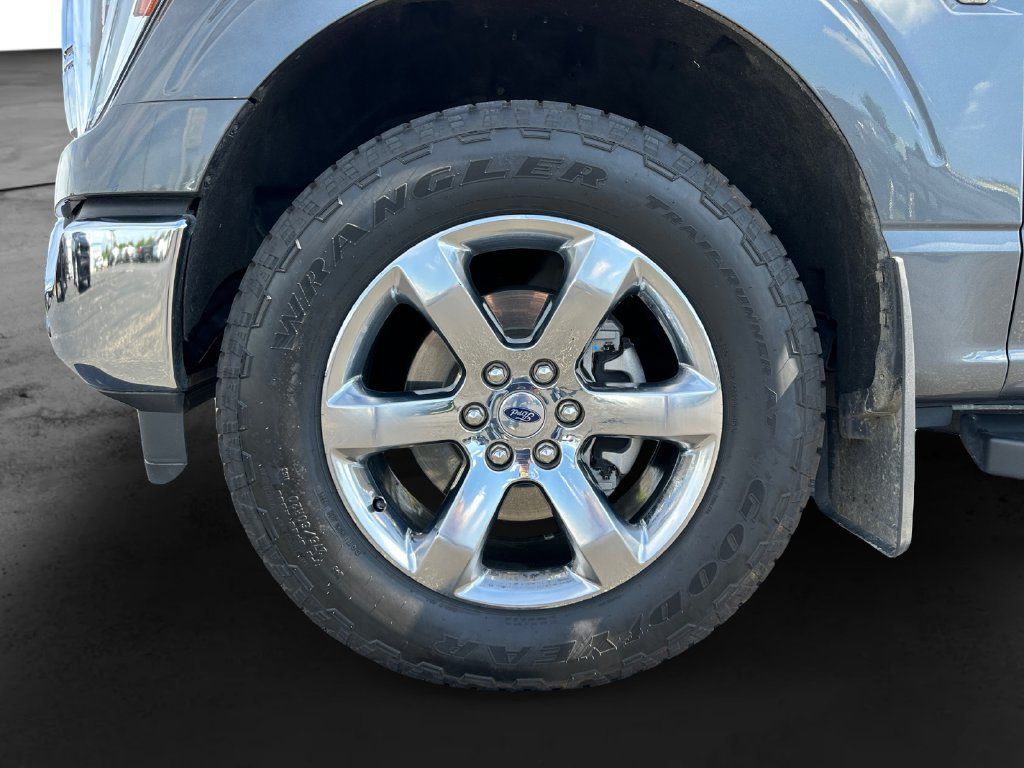 Used 2023 Ford F150 Lariat w/ Equipment Group 502A High AWD/4WD image 9