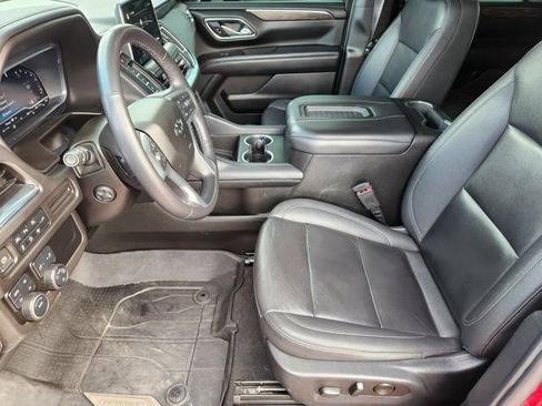 Used 2022 Chevrolet Tahoe Z71 w/ Luxury Package image 12