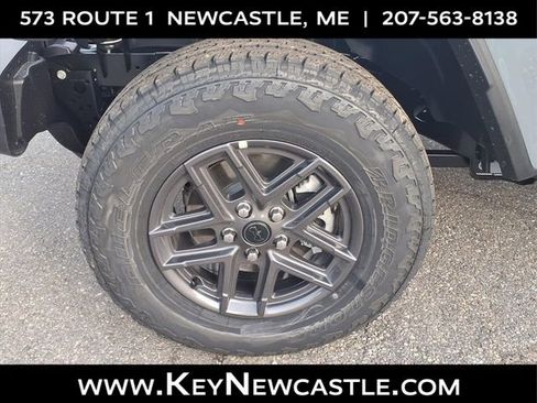 New 2026 Jeep Gladiator Sport AWD/4WD image 6