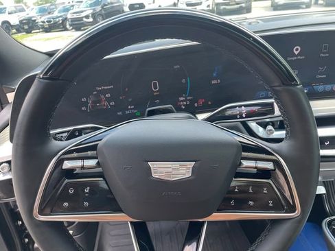 Used 2024 Cadillac Lyriq Sport RWD image 29