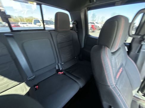 Used 2024 Nissan Frontier PRO-4X w/ Off-Road Protection Package AWD/4WD image 15