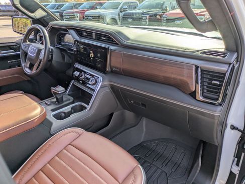 Used 2024 GMC Sierra 1500 Denali Ultimate image 43