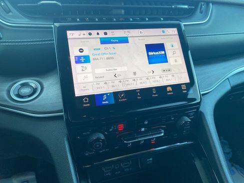 Used 2023 Jeep Grand Cherokee L Limited w/ Black Appearance Package image 34