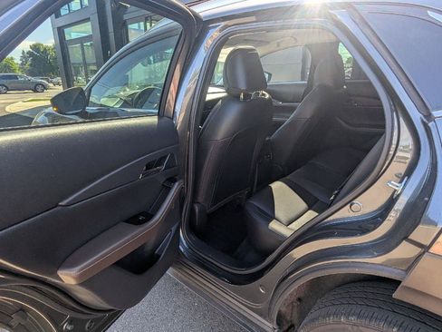 Used 2022 MAZDA CX-30 AWD 2.5 S w/ Premium Package image 12