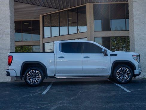 Used 2023 GMC Sierra 1500 Denali Ultimate AWD/4WD image 2