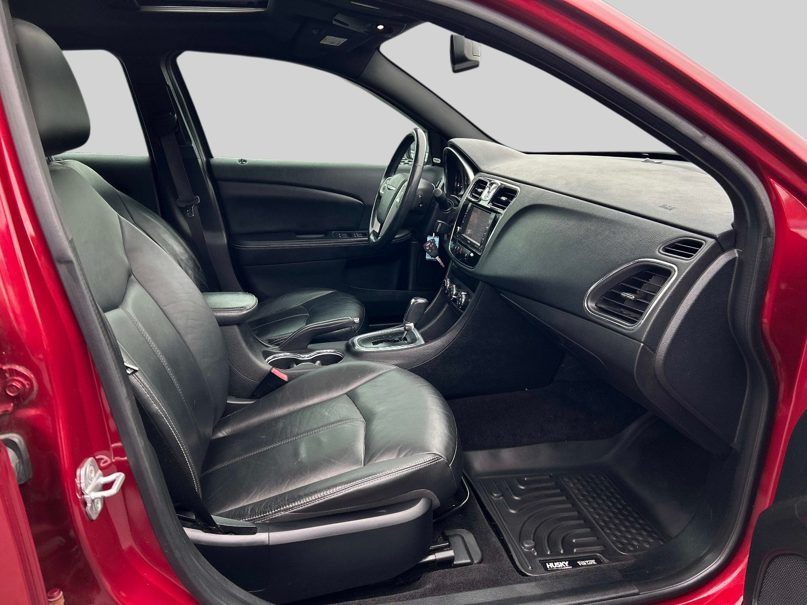 Used 2013 Chrysler 200 Limited w/ Sun/Sound Group FWD image 17
