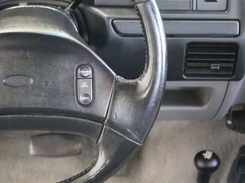 Used 1996 Ford F250 4x4 Regular Cab image 84