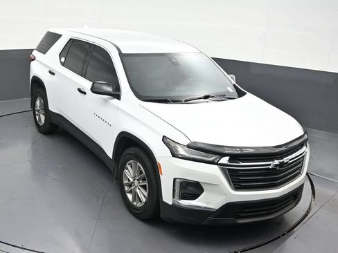 Used 2023 Chevrolet Traverse LS FWD image 22